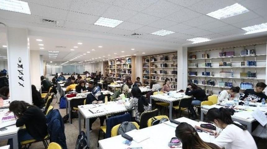 B&uuml;y&uuml;kşehir Belediyesi Tarafından 3 Kasım&rsquo;da A&ccedil;ılışı Yapılan K&uuml;t&uuml;phane Dolup Taşıyor