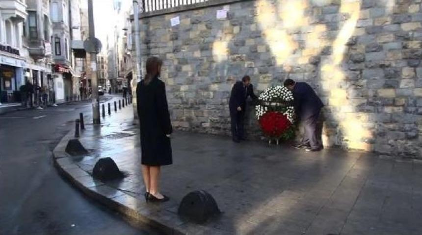 İngiliz Konsolosluğu'nda Anma