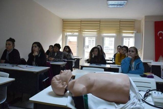 İlkyardım Eğitimleri Yeni Kursiyerlerle Devam Ediyor 2