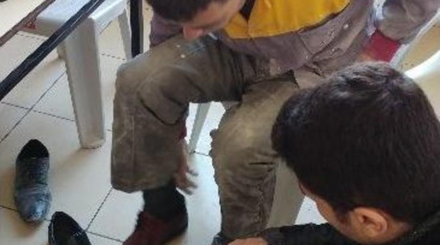 Akil Gen&ccedil;lerden 40 &Ccedil;ift Ayakkabı Yardımı