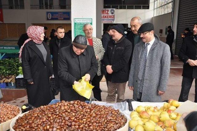 Vali Yurtna&ccedil;, Pazarcı Esnafına &Ccedil;orba İkram Etti 3