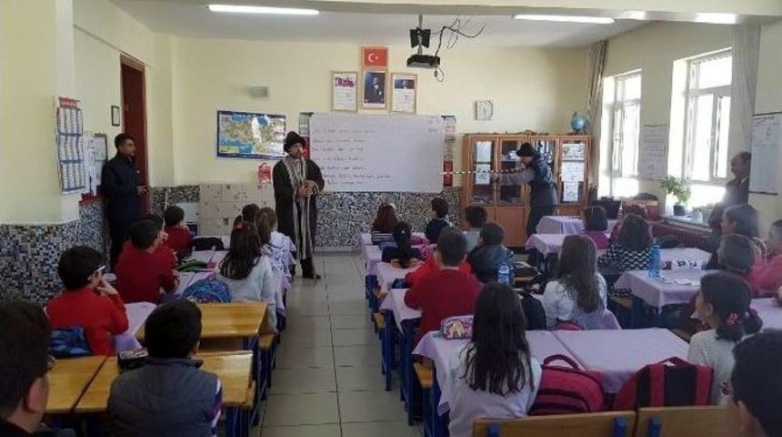 Seydişehir&rsquo;de &ldquo;faydalı Olma Değeri&rdquo; Sınıf Tiyatrosu Sahnelendi