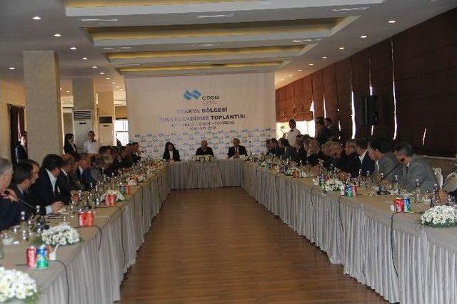 Bakan M&uuml;ezzinoğlu: &ldquo;siyasi D&uuml;ş&uuml;ncelerimiz Farklı Olabilir Ama İnsanımızın Sorunları Ortak&rdquo; 3