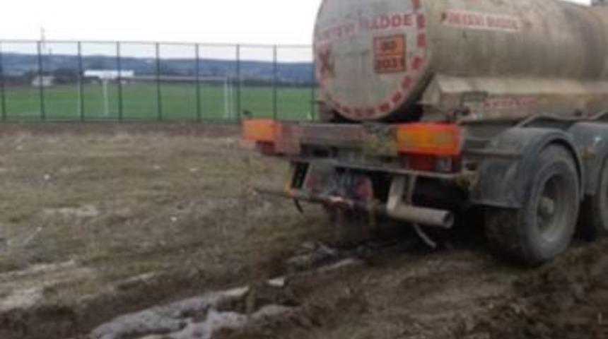 Tankerden Sızan Asit &Ccedil;evreye Zarar Verdi