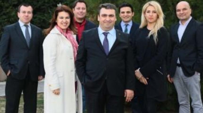 Emd İzmir Se&ccedil;ime Gidiyor