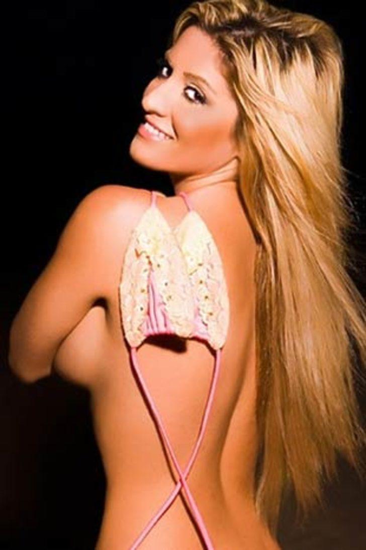 Niki Ghazian seksi pozlarını paylaştı! G5