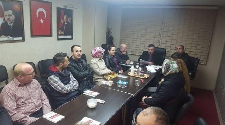 Ak Parti Bilecik Merkez İl&ccedil;e Başkanlığı Y&ouml;netim Kurulu Toplandı