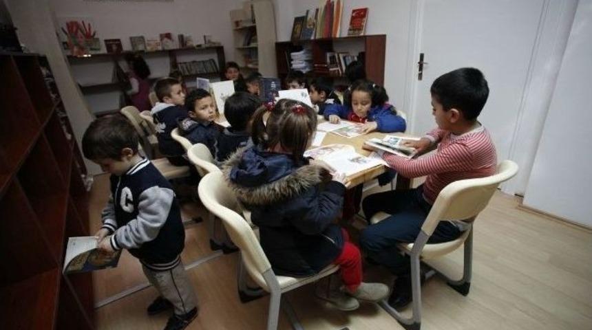 K&uuml;t&uuml;phaneler Teknoloji &Uuml;ss&uuml; Haline Geldi