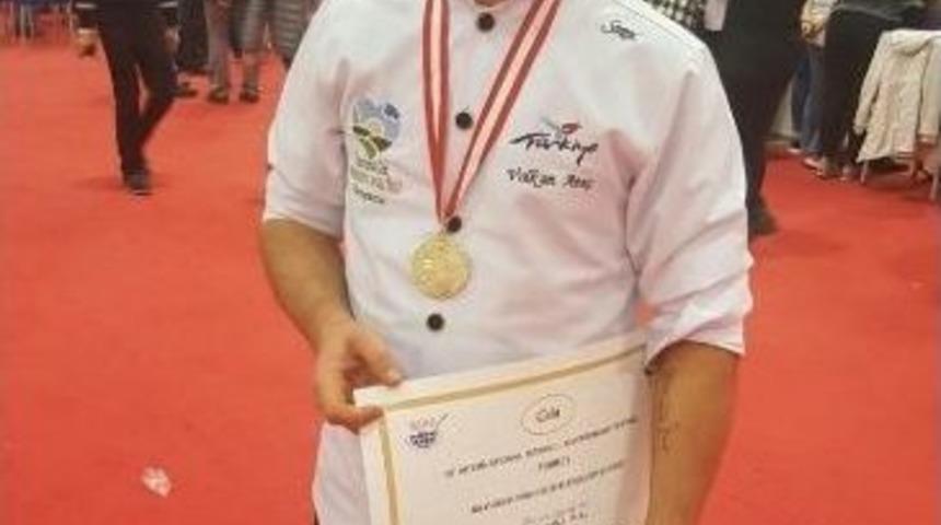 Uluslararası İstanbul Mutfak G&uuml;nleri&rsquo;nden Birincilikle D&ouml;nd&uuml;