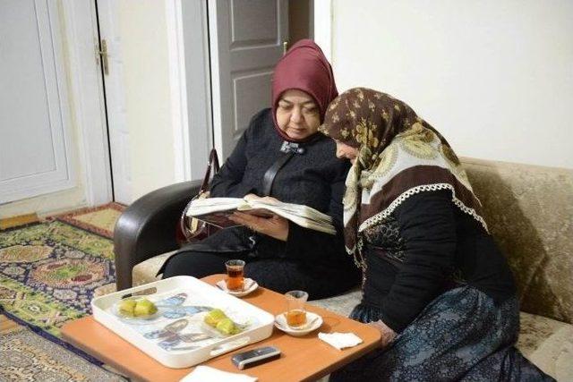 Ardahan Valisi Ve Eşinden Kore Gazisine Ziyaret 1