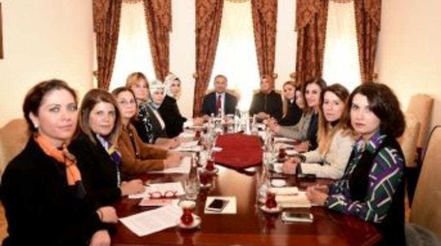 Bakan Bozdağ Kadın Dernekleri Y&ouml;neticileri İle Bir Araya Geldi