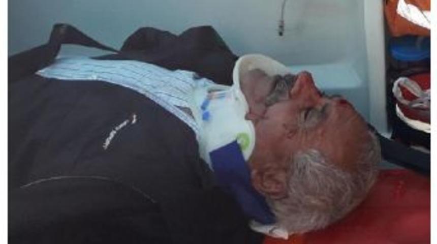 Minib&uuml;s &Ccedil;arpıp Ka&ccedil;tı