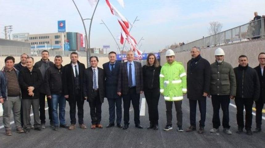 8 Milyon Tl’ye Malolan Zeybek Kavşağı Hizmete Açıldı