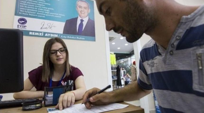 Ey&uuml;p Belediyesi Aracılığıyla 2 Yılda 914 Kişi İstihdam Edildi