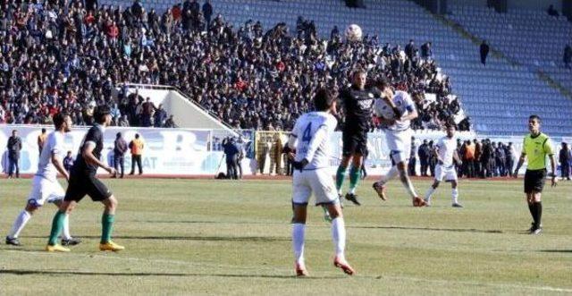 Büyükşehir Belediye Erzurumspor-Anadolu Üskürdar: 3-1