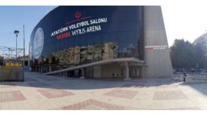 Vestel İzmir'de Voleybol Salonuna Sponsor Oldu