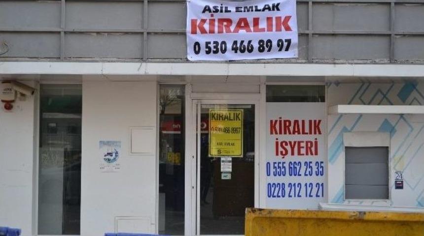 Bilecik&rsquo;te Bank Asya&rsquo;dan Eser Kalmadı