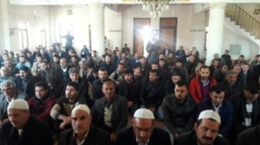 Derik’te Şehit Kaymakam İçin Mevlit Okundu