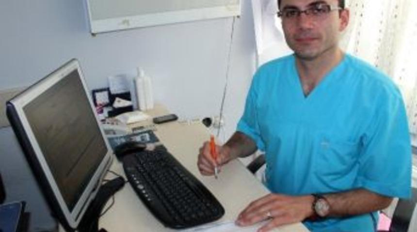 &Uuml;roloji Uzmanı Op. Dr. Ahmet Cihan&rsquo;dan &rsquo;sigara&rsquo; Uyarısı: