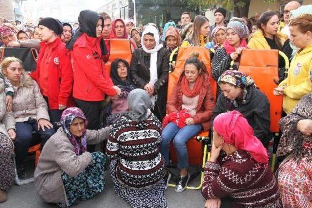 Trafik Kazasında Ölen Ere Askeri Tören