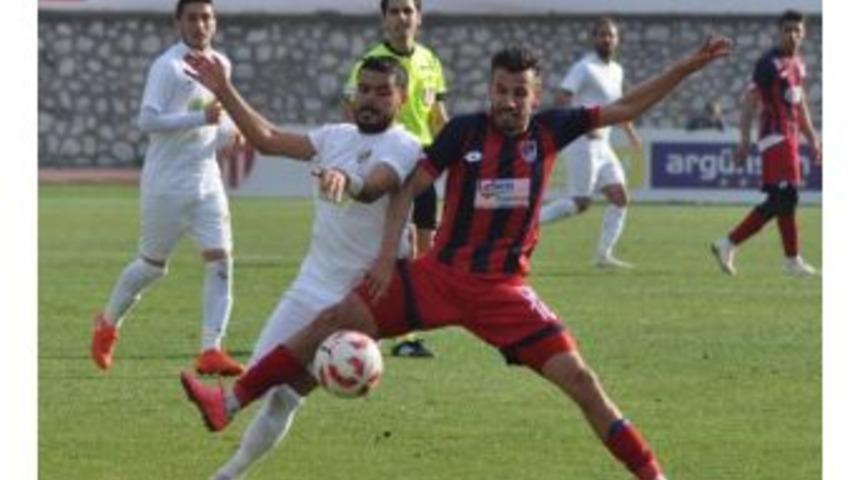 İneg&ouml;lspor- Niğde Belediyespor: 1-1