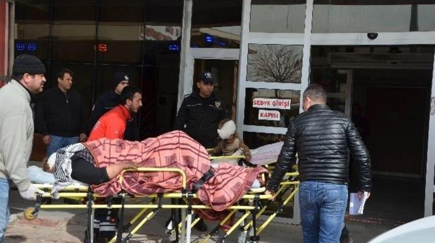 Deaş&rsquo;ın Saldırısında Yaralanan Suriyeli 3 &Ccedil;ocuk İle Bir Kadın Kilis&rsquo;e Getirildi