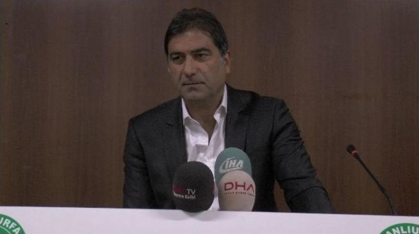 &Uuml;nal Karaman İstifa Etti