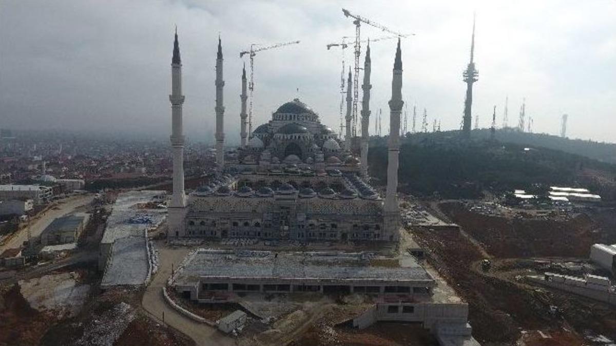 (&ouml;zel Haber) &Ccedil;amlıca Camii Ta&ccedil;landırıldı