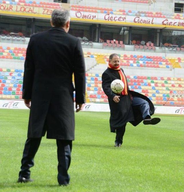 Spor Bakanı Kılı&ccedil; Saha Olayları Konusunda: "y&ouml;neticiler Dahil Herkes Sorumluluğunu Bilmeli" (2) 3
