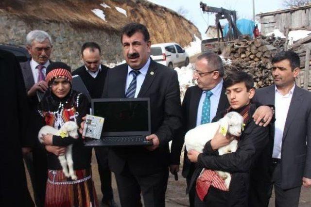 Keçiyi Okul Çantasında Taşıyan Hamdu Sena’Ya Ziyaret