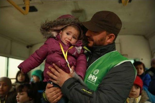 Halep te Mahsur Kalan 41 Yetime Yardım Eli Ulaştı 1