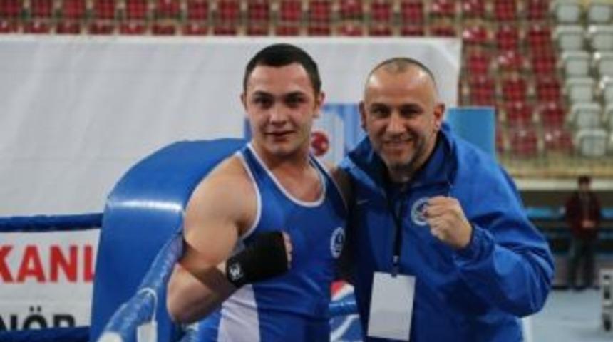 Boks&ouml;rler Isparta&rsquo;da Başarısını S&uuml;rd&uuml;rd&uuml;