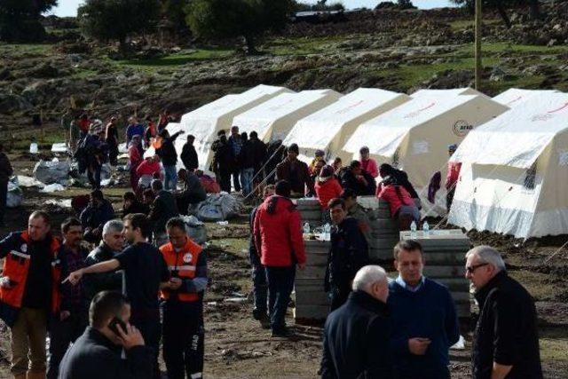 Depremin Bilançosu; 17 Köyde, 290'ı Ağır 506 Konut Hasarlı - Fotoğraflar