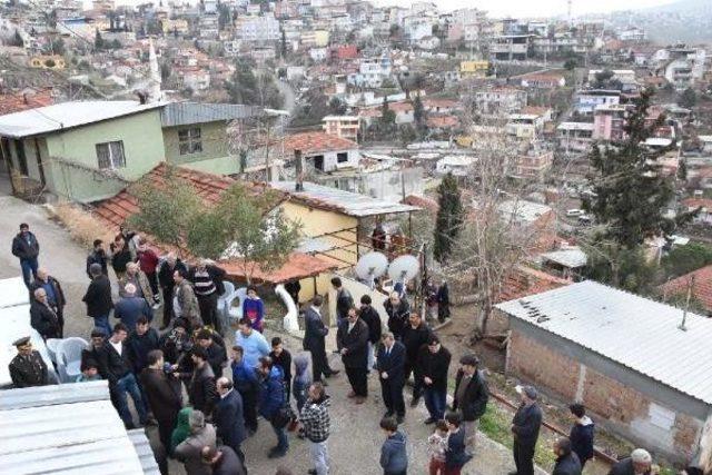 Şehit Ateşi İzmir'e Düştü