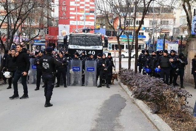 Ankara Üniversitesindeki İhraçlara Tepki