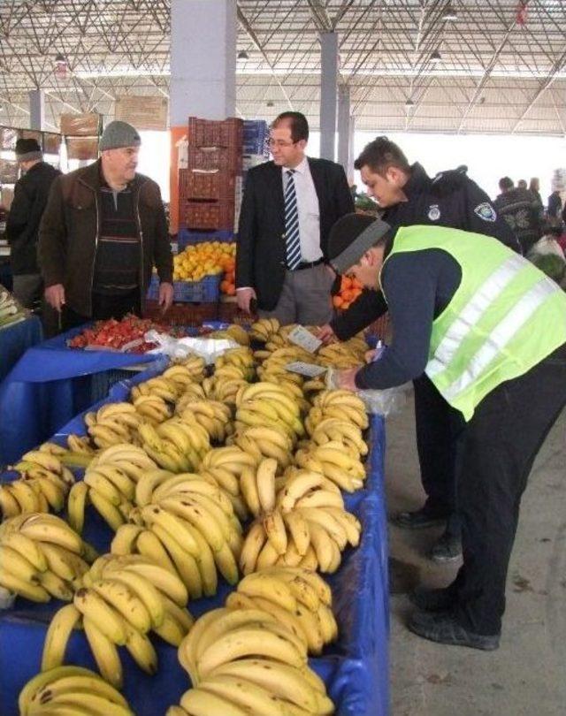 Korkuteli Zabıtası Fiyat Etiket Dağıttı