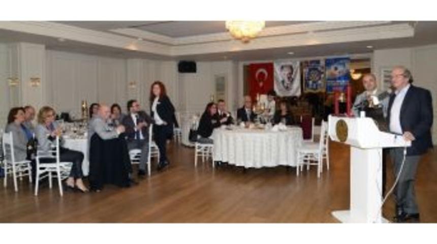 Demirtaş Rotary Kul&uuml;b&uuml;&rsquo;nden Behi&ccedil; Ak&rsquo;a Meslek Hizmet &Ouml;d&uuml;l&uuml;