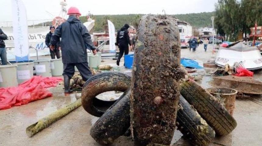 G&uuml;vercinlik'te Deniz Dibi Temizliği