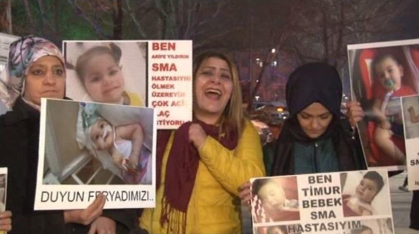 Sma Hastası &Ccedil;ocukların Annelerinden Eylem