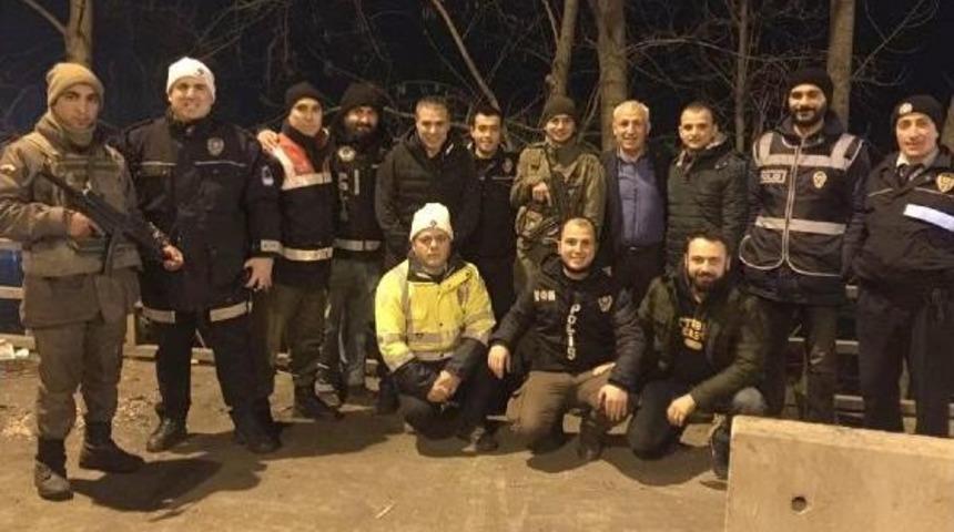 Trabzonspor Asbaşkanı &Ccedil;ubuk&ccedil;u Ve Teknik Direkt&ouml;r&uuml; Yanal&rsquo;Dan Anlamlı Ziyaret