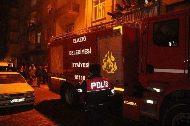 Polis Yaralı Kadını Alevlerin Arasından Kurtardı