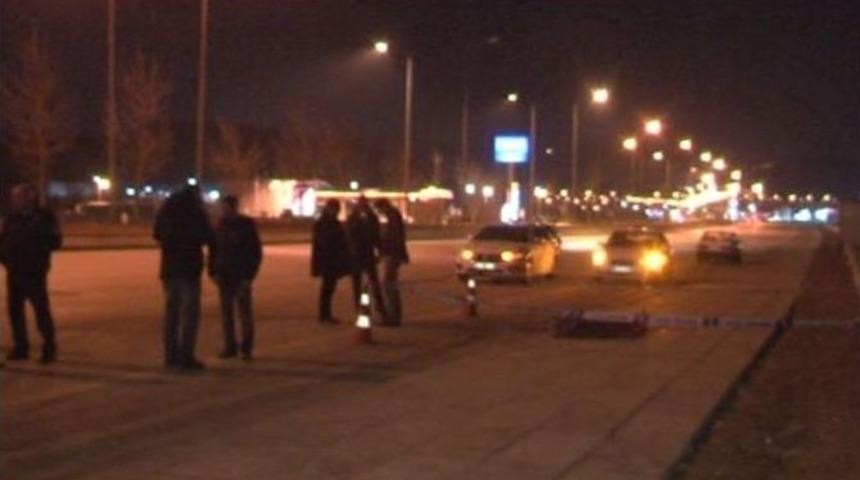 Ankara&rsquo;da Bir Kişi 30 Yıl Aradan Sonra G&ouml;rd&uuml;ğ&uuml; Babasını Darp Ederek &Ouml;ld&uuml;rd&uuml;