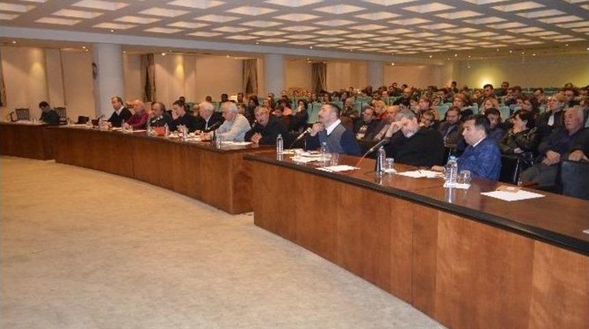 Sel&ccedil;uk Belediyesinde Mali Kriz