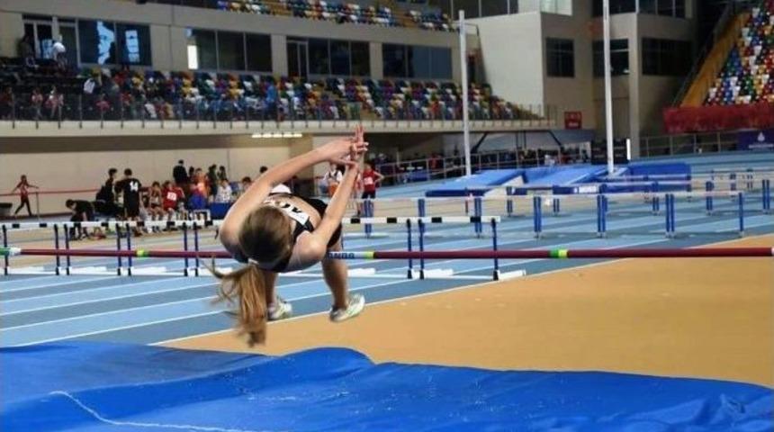T&uuml;rkiye Salon Atletizm Şampiyonası&rsquo;na S&uuml;leymanpaşa Damgası