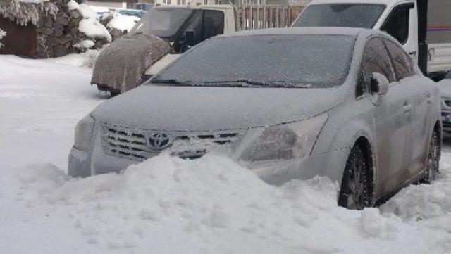 Etkili Karakışın Görüntüsü Harika