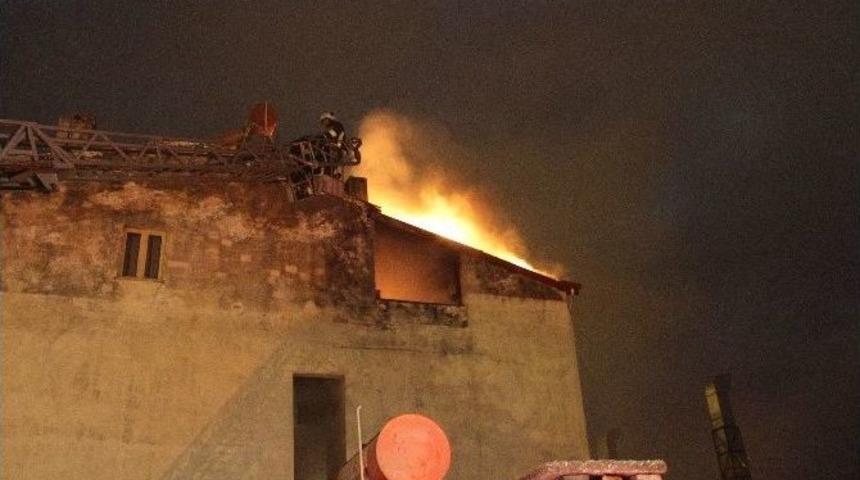 Fethiye&rsquo;de &Ccedil;atı Yangını Korkuttu