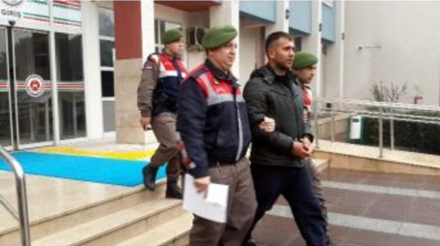 Cezaevi Firarisi Jandarmadan Ka&ccedil;amadı