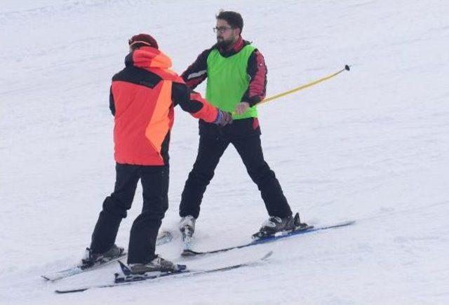 'beyaz Cennet' Üniversiteli Gençlere Kaldı