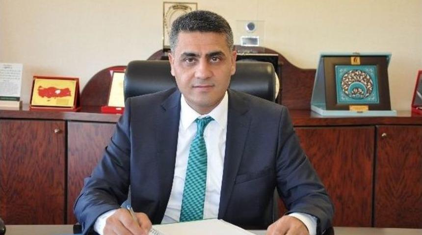 Arızaya Giderken Mahsur Kalan &Ccedil;edaş Ekiplerini Arkadaşları Kurtardı