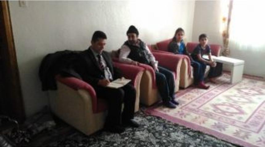 Bayburt İşkur M&uuml;d&uuml;r&uuml; Kahveci, Ev Ziyaretlerinde